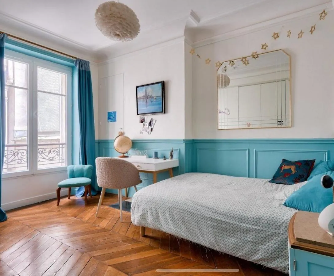 Апартаменты Haussmanien A Monceau